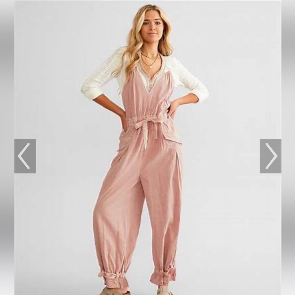 🌸🩷FREE PEOPLE ABERDEEN TIE JUMPSUIT 🌸🩷